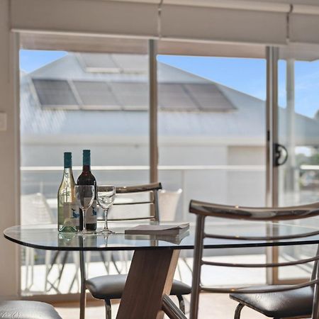 Applecross Riverside Apt Perth Exterior foto